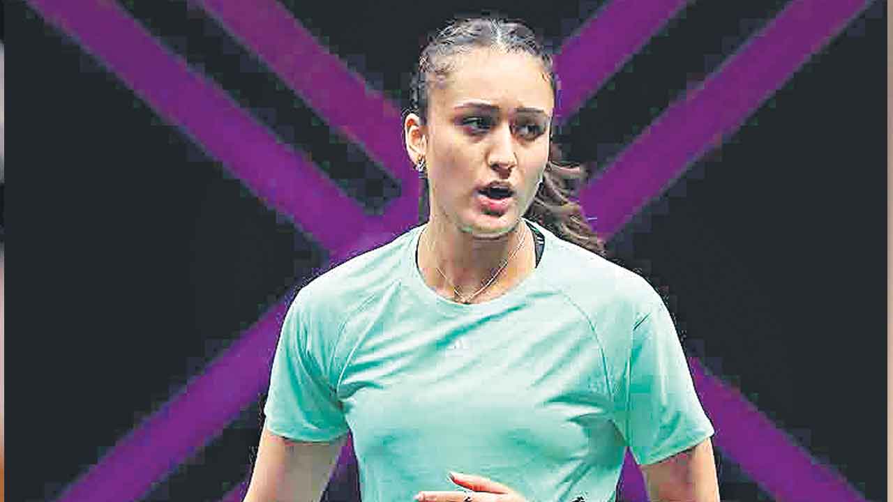Manika Batra | భారత స్టార్‌ ప్యాడ్లర్‌ మనికాకు చేదు అనుభవం.. పెరూలో లగేజ్‌ మిస్‌