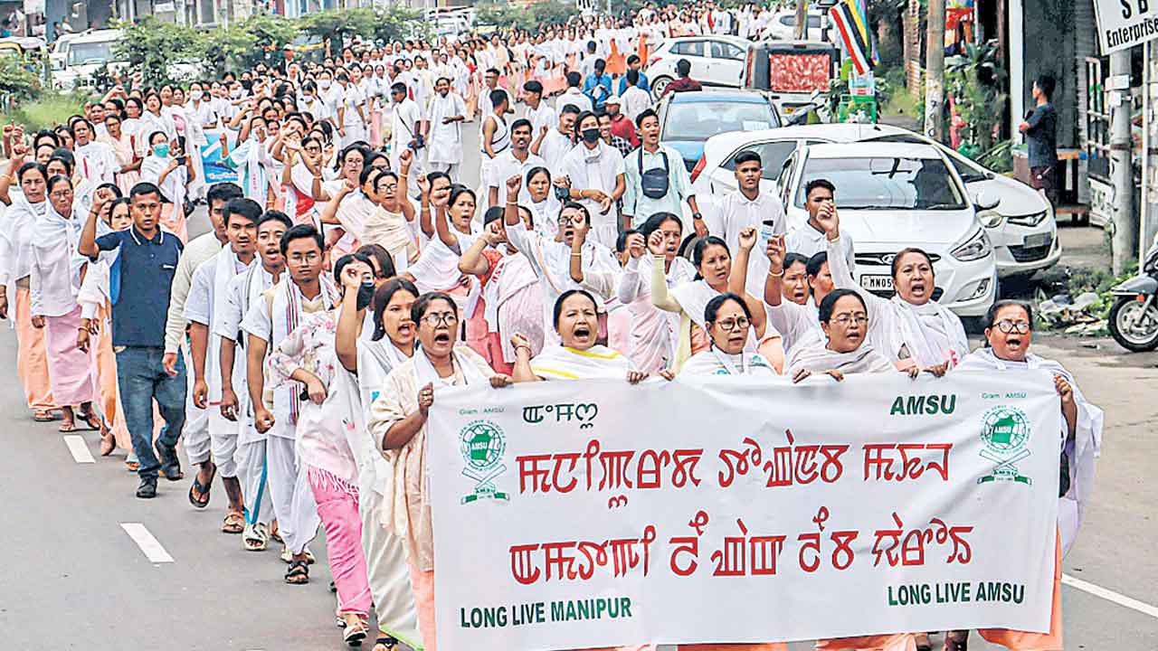 మణిపూర్‌లో మళ్లీ హింస