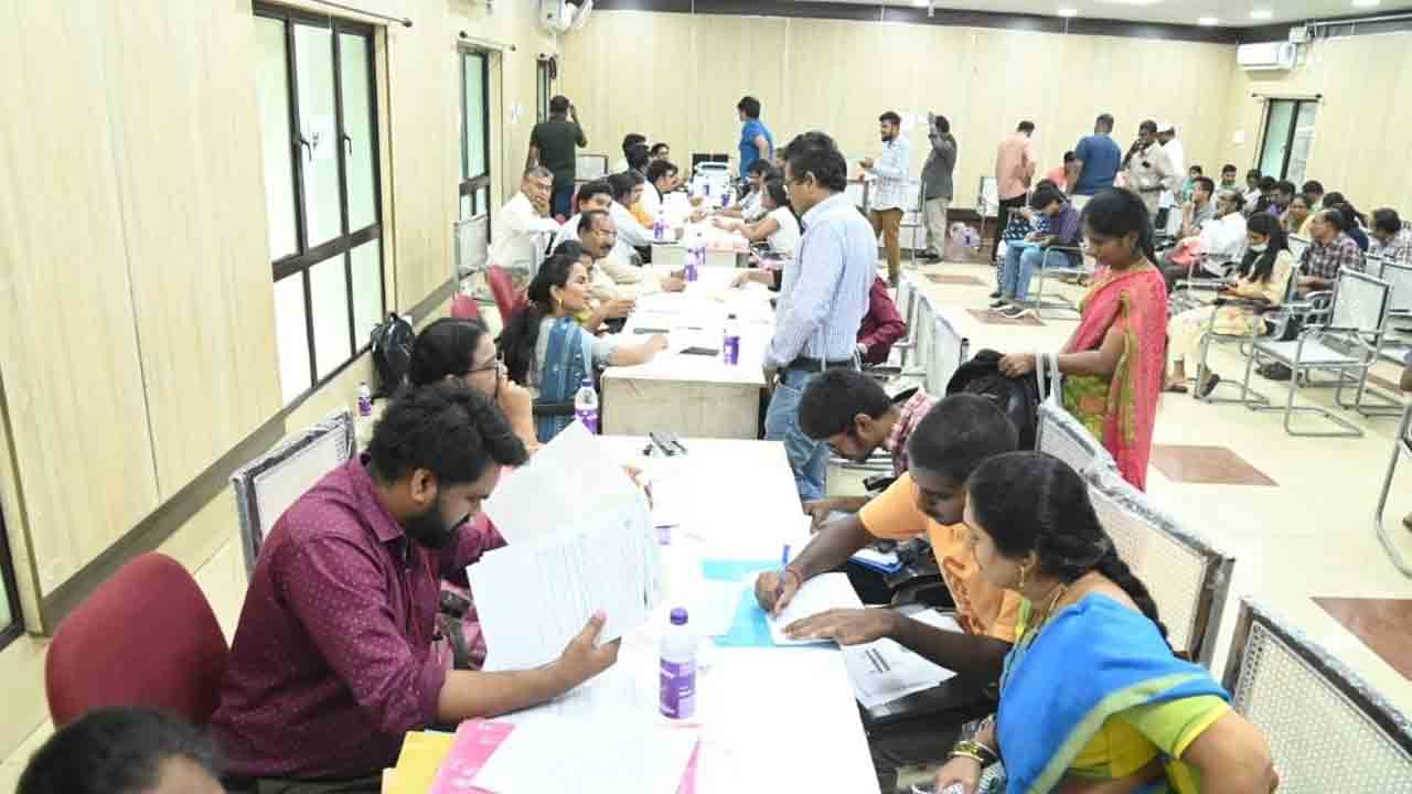 వైద్య కళాశాలలో 75 సీట్లు భర్తీ