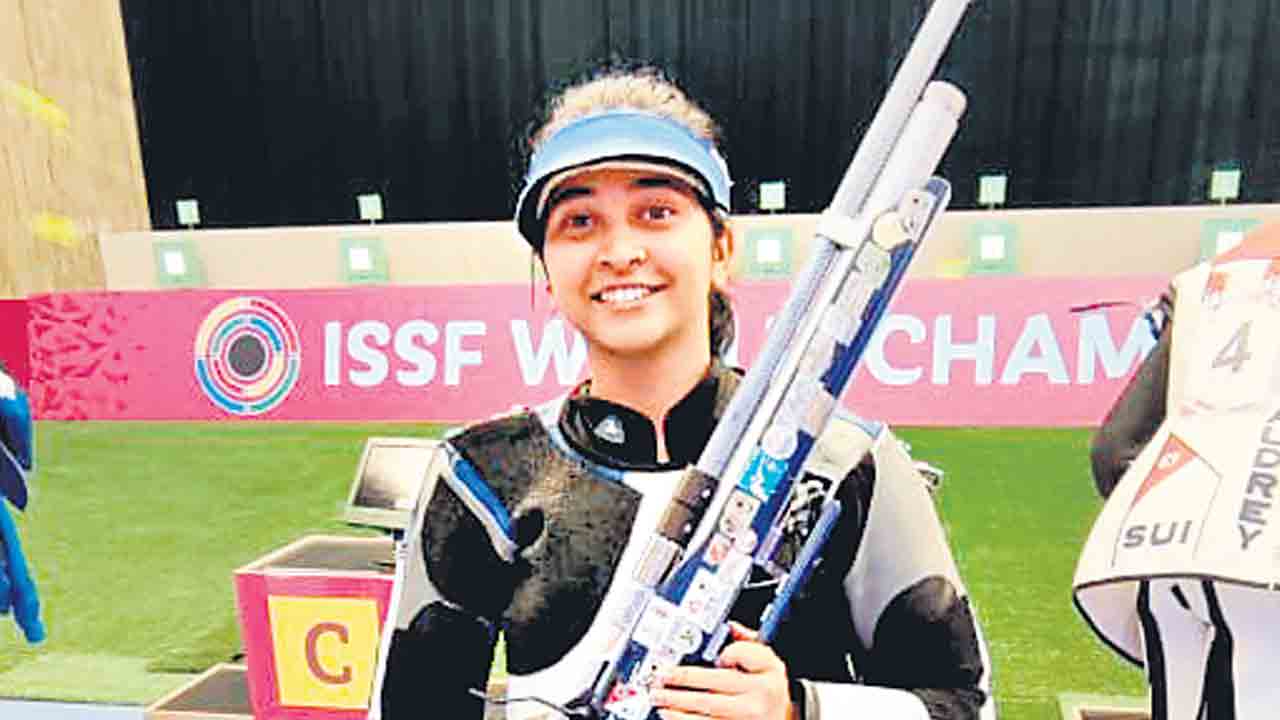 మెహులీకి పారిస్‌ బెర్తు