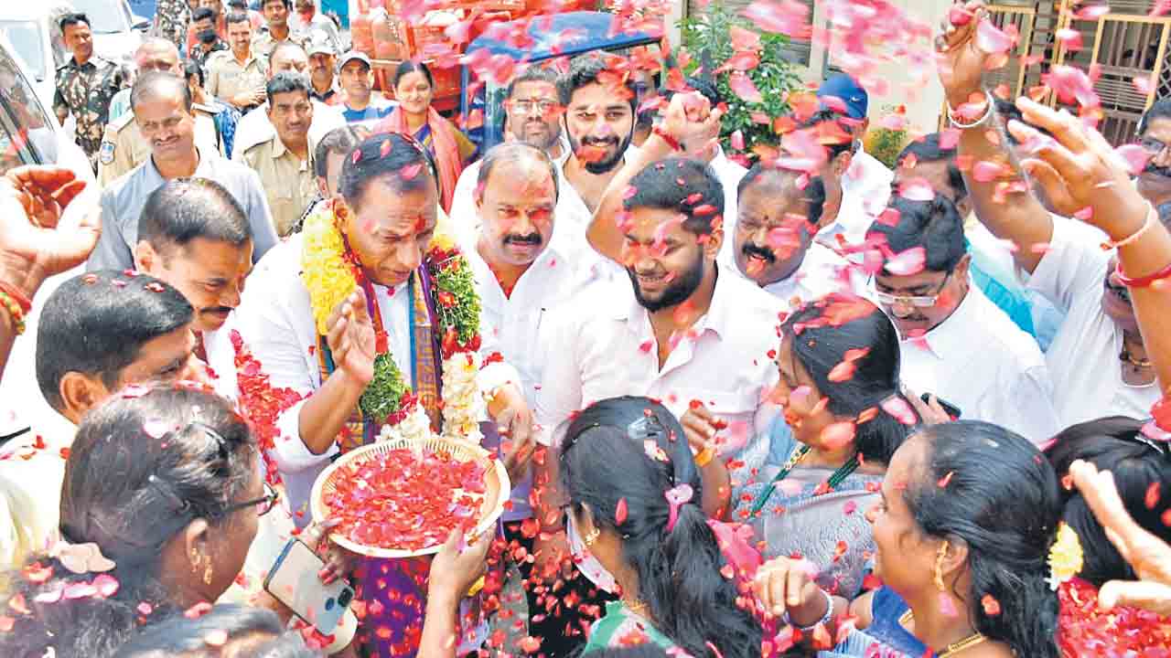 Mallareddy Interview | రాష్ట్రంలో ప్రతిపక్షమే లేదు.. అంతా బీఆర్‌ఎస్‌ పక్షమే: మంత్రి మల్లారెడ్డి