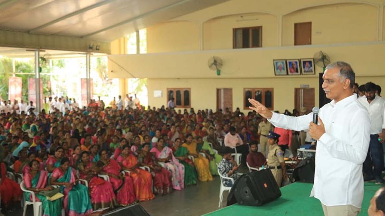Minister Harish Rao | దీపంలాంటి కేసీఆర్ ఉండగా.. పాపంలాంటి బీజేపీ.. శాపంలాంటి కాంగ్రెస్ ఎందుకు? : మంత్రి హరీశ్రావు