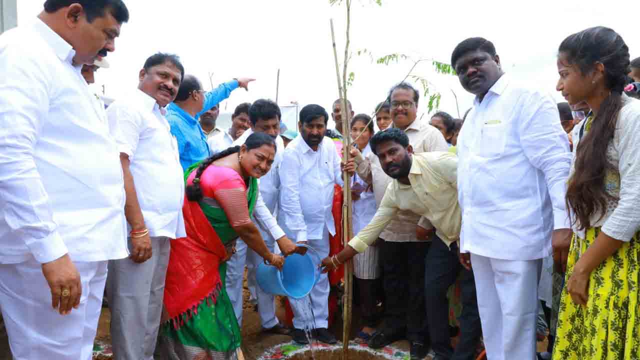 Minister Jagadish Reddy | హరితహారంతో తెలంగాణలో 7.7 శాతం గ్రీనరీ పెరుగుదల : మంత్రి జగదీష్‌ రెడ్డి