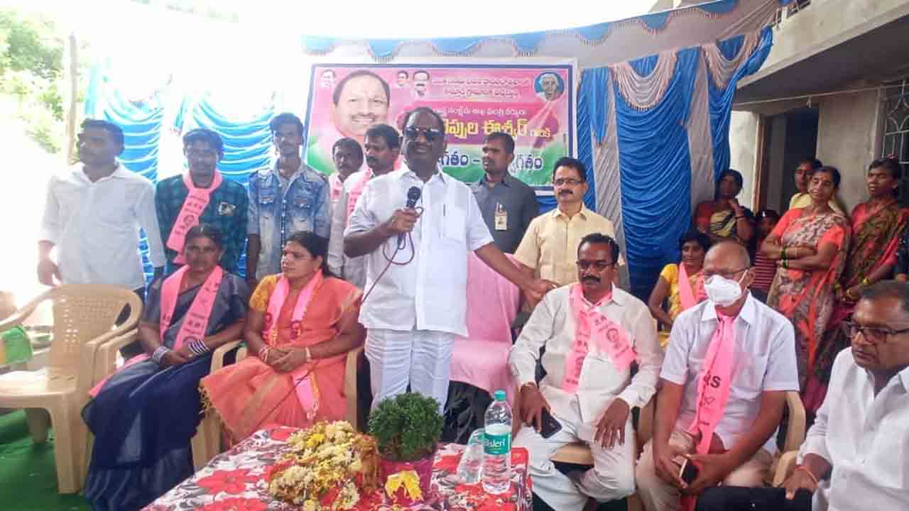 Minister Koppula : కాంగ్రెస్‌ పార్టీని దళితులు నమ్మే ప్రసక్తే లేదు : మంత్రి కొప్పుల