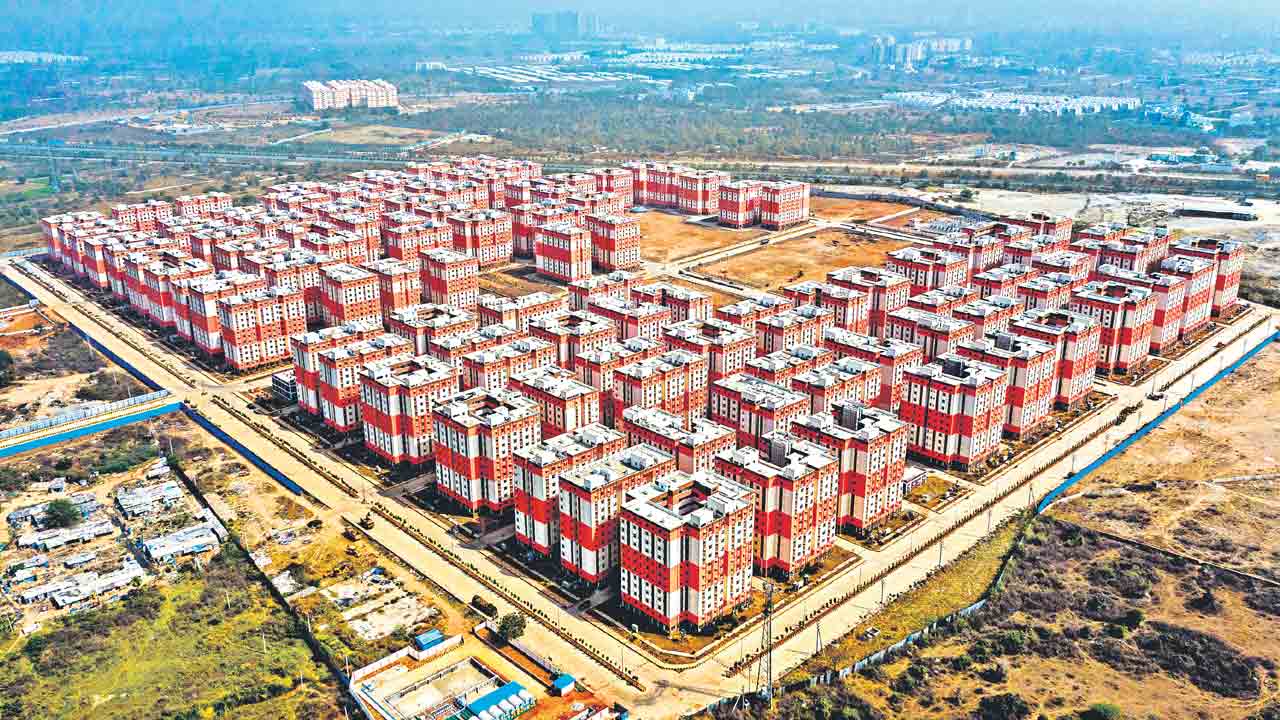 అర్హులకు సొంతింటి కల సాకారమయ్యేలా…