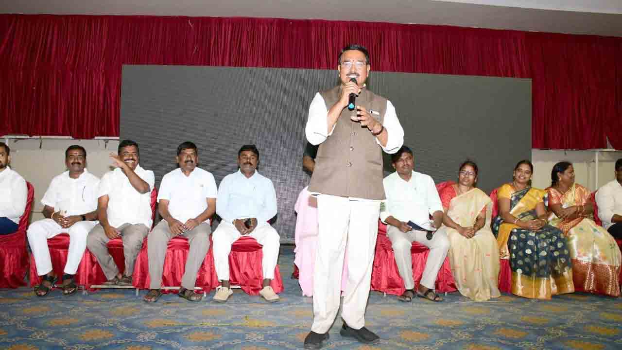 Minister Niranjan Reddy | వీఆర్‌ఏలకు ఇచ్చిన మాటను నిలబెట్టుకున్నాం : మంత్రి నిరంజన్‌ రెడ్డి