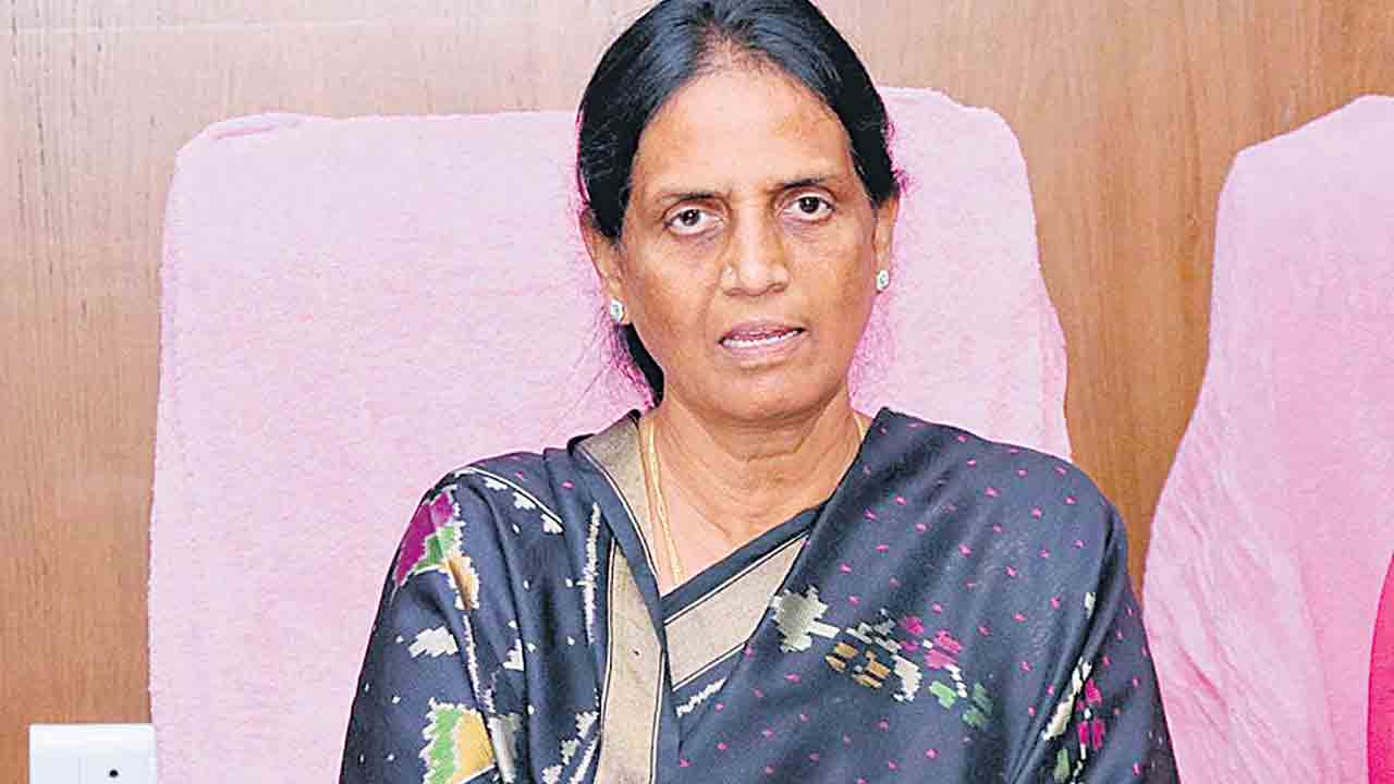 Teachers Day | టీచర్లకు మంత్రి సబితా ఇంద్రారెడ్డి శుభాకాంక్షలు