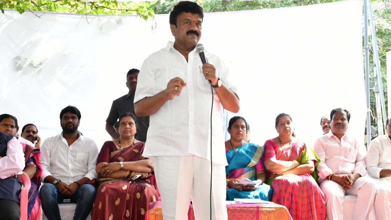 Minister Srinivas Yadav | అభివృద్ధిని చూడలేని కబోదులు.. కాంగ్రెస్‌, బీజేపీ నేతలు : మంత్రి తలసాని విమర్శలు