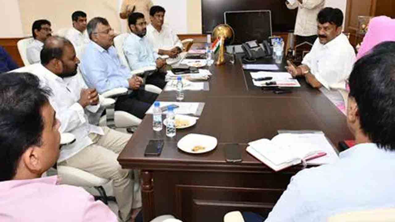 14 నుంచి గాంధీ సినిమా ప్రదర్శన