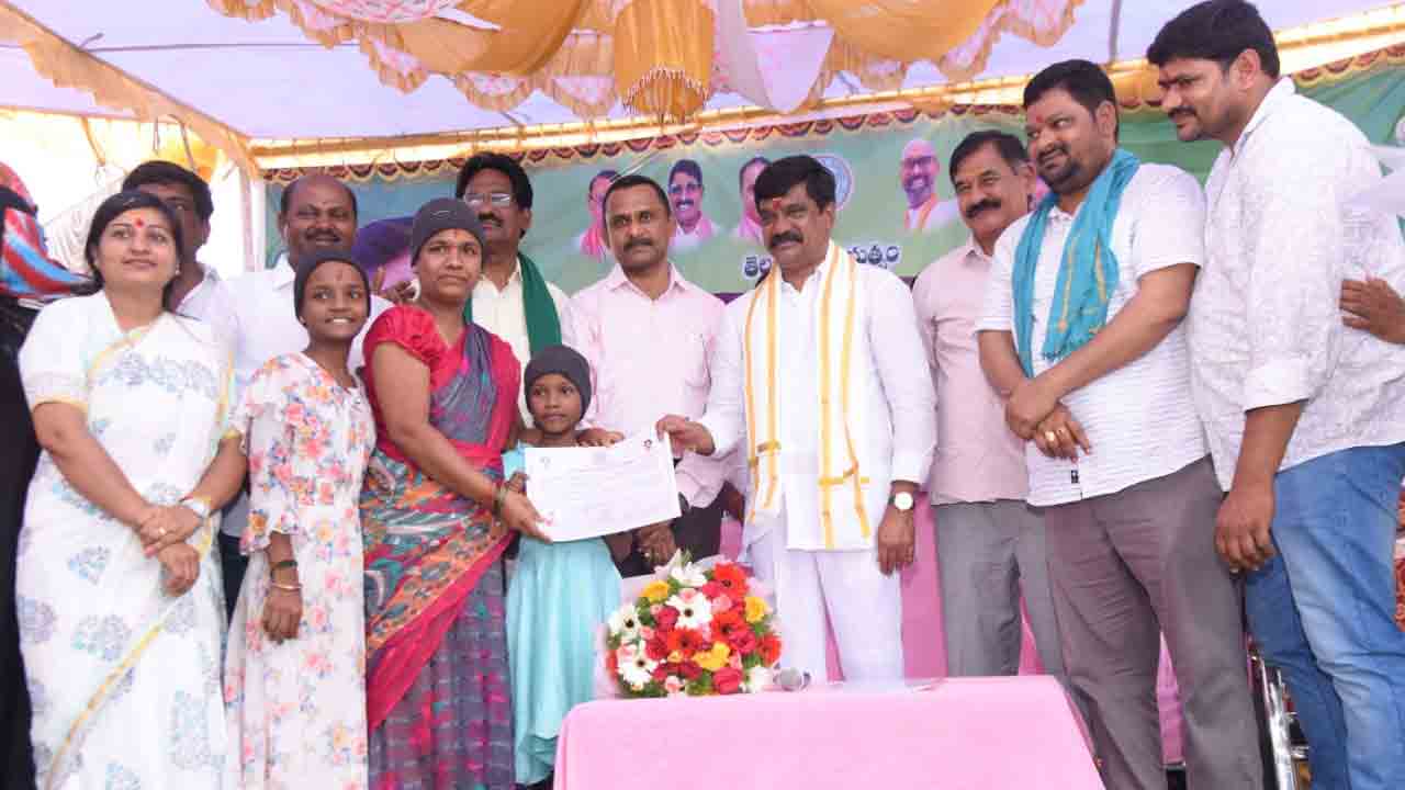 Minister Vemula | పైరవీలకు తావులేకుండా లబ్ధిదారుల ఎంపిక : మంత్రి వేముల