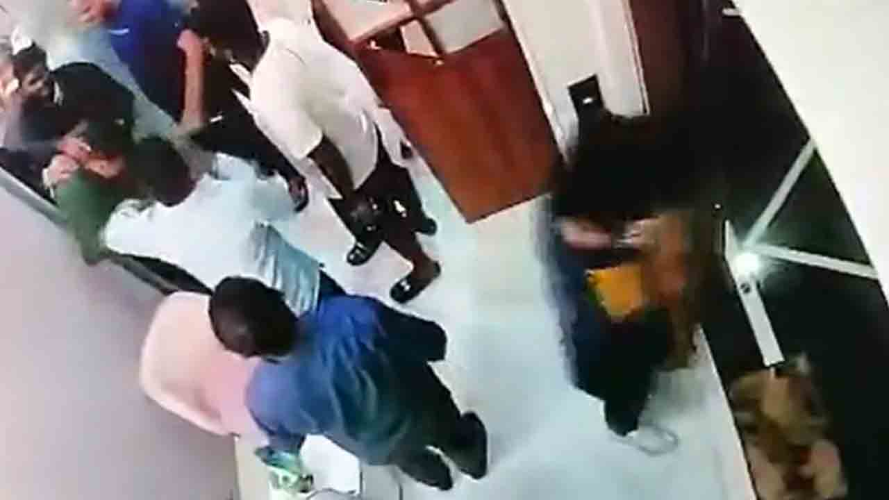 CEO Kidnapped | గన్‌ తో బెదిరించి మ్యూజిక్‌ కంపెనీ సీఈవో కిడ్నాప్‌.. షిండే వర్గం ఎమ్మెల్యే కుమారుడిపై కేసు నమోదు