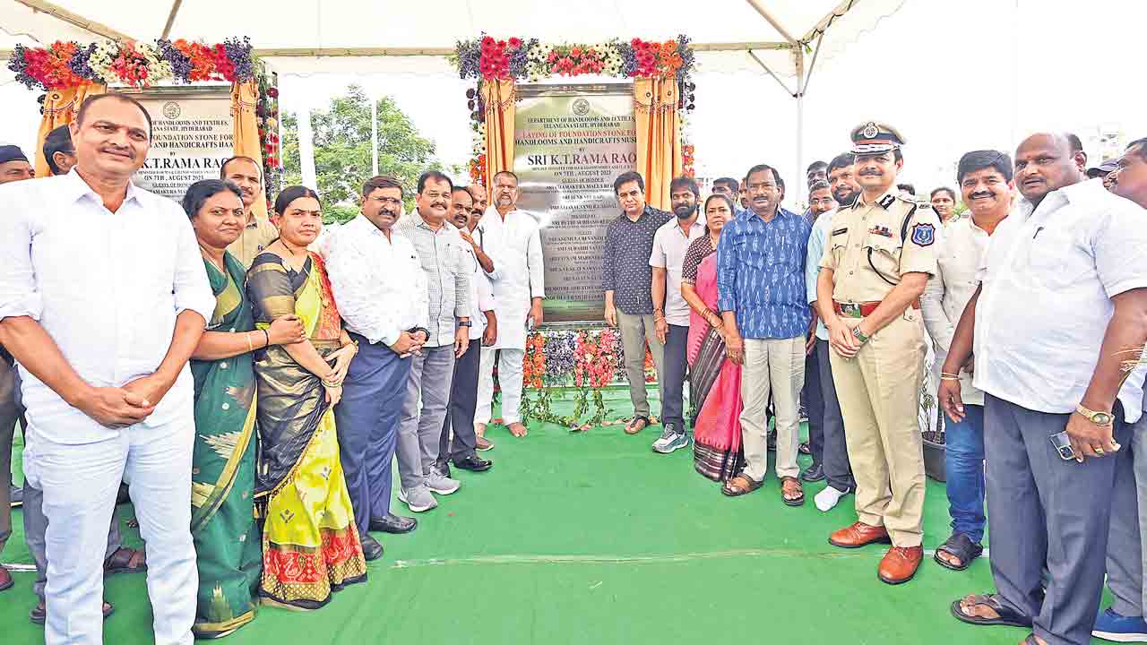 చేనేతకు చేయూత