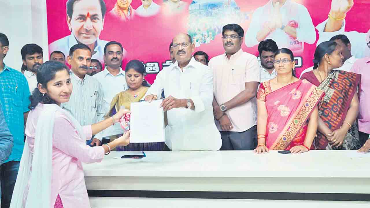 మాయమాటలు చెప్పే పార్టీలను నమ్మొద్దు