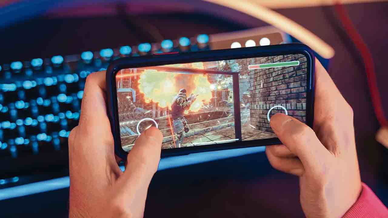 GST Effect on Onling Gaming | ఆన్‌లైన్ గేమింగ్‌పై జీఎస్టీ దెబ్బ.. ఎంపీఎల్ లో సగం మందికి లేఆఫ్..?!
