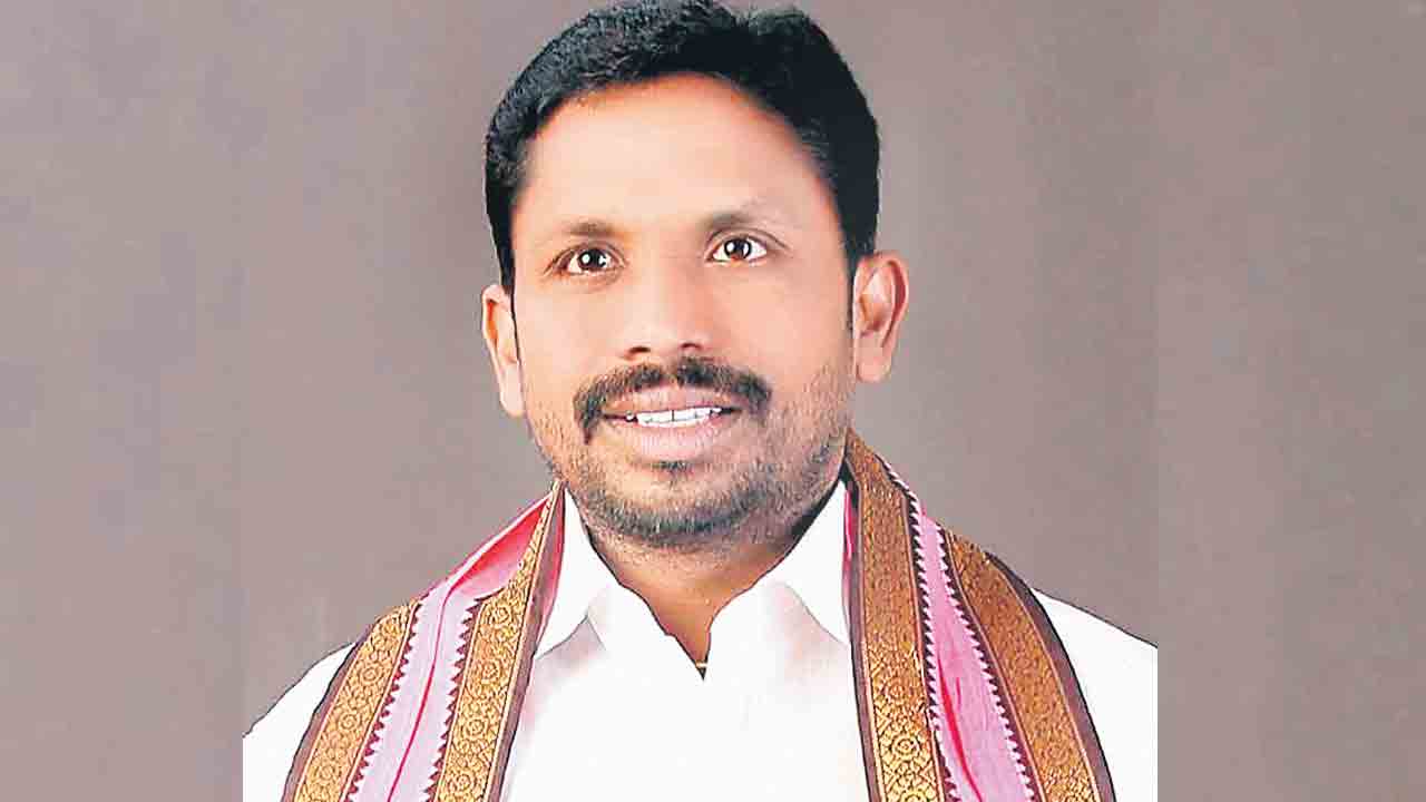 ఈటలది స్వార్థ రాజకీయం