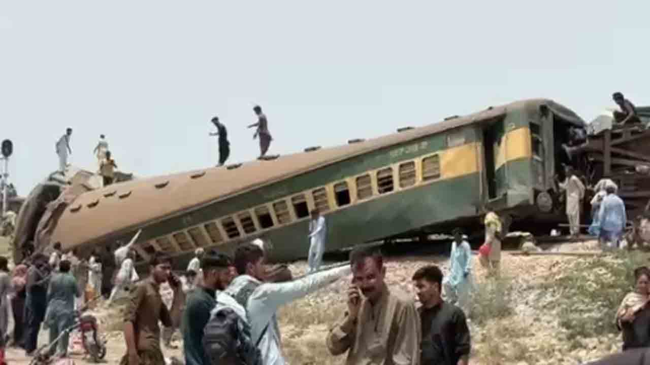 Pak Train Accident