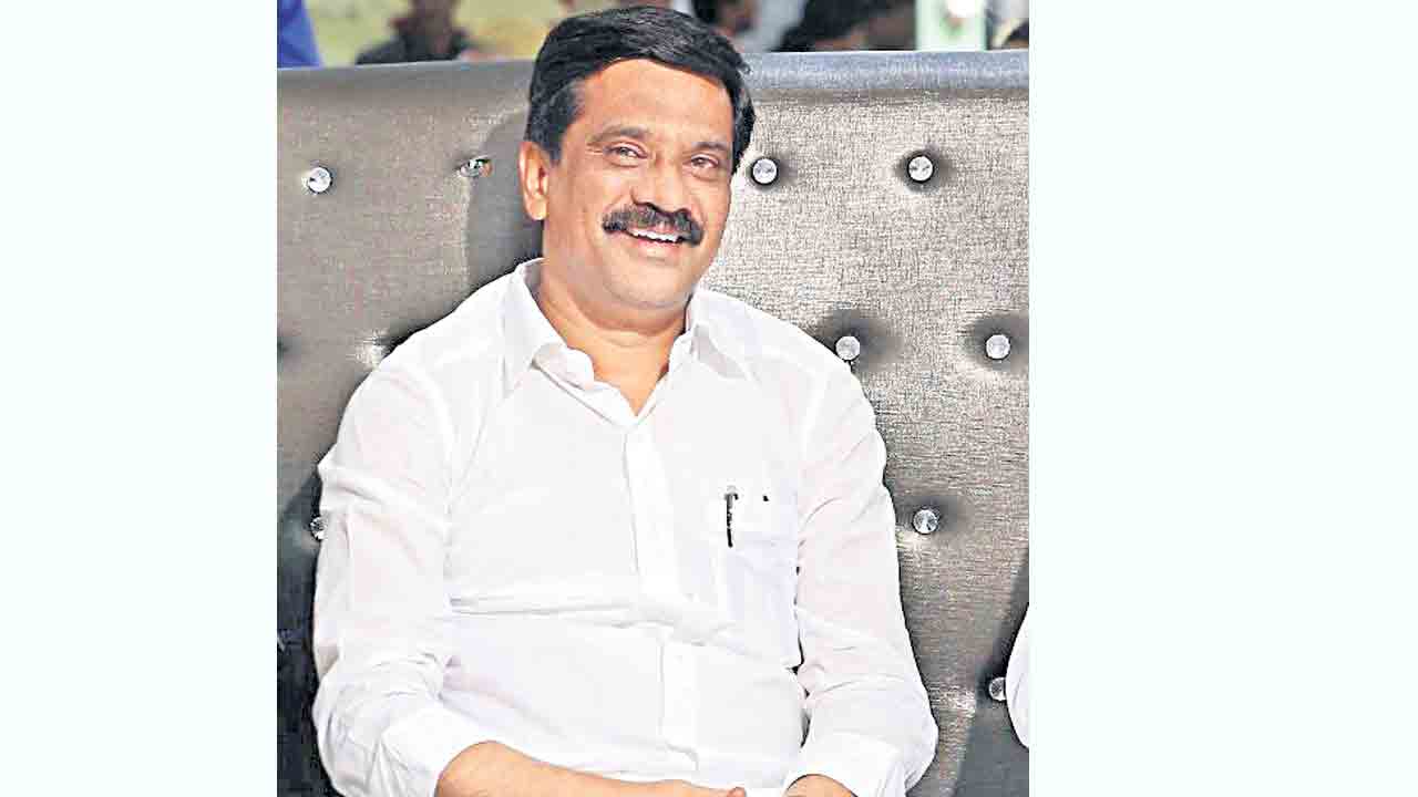 అర్వింద్‌ ‘పసుపు బోర్డు’ మోసగాడు