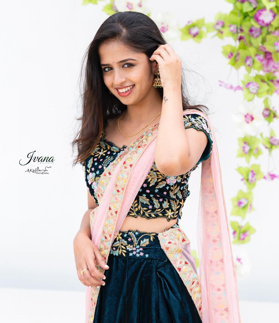 ( Photos : Instagram )