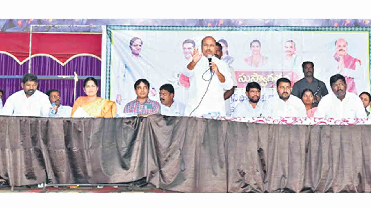 దసరాలోపు ఇండ్ల స్థలాలు