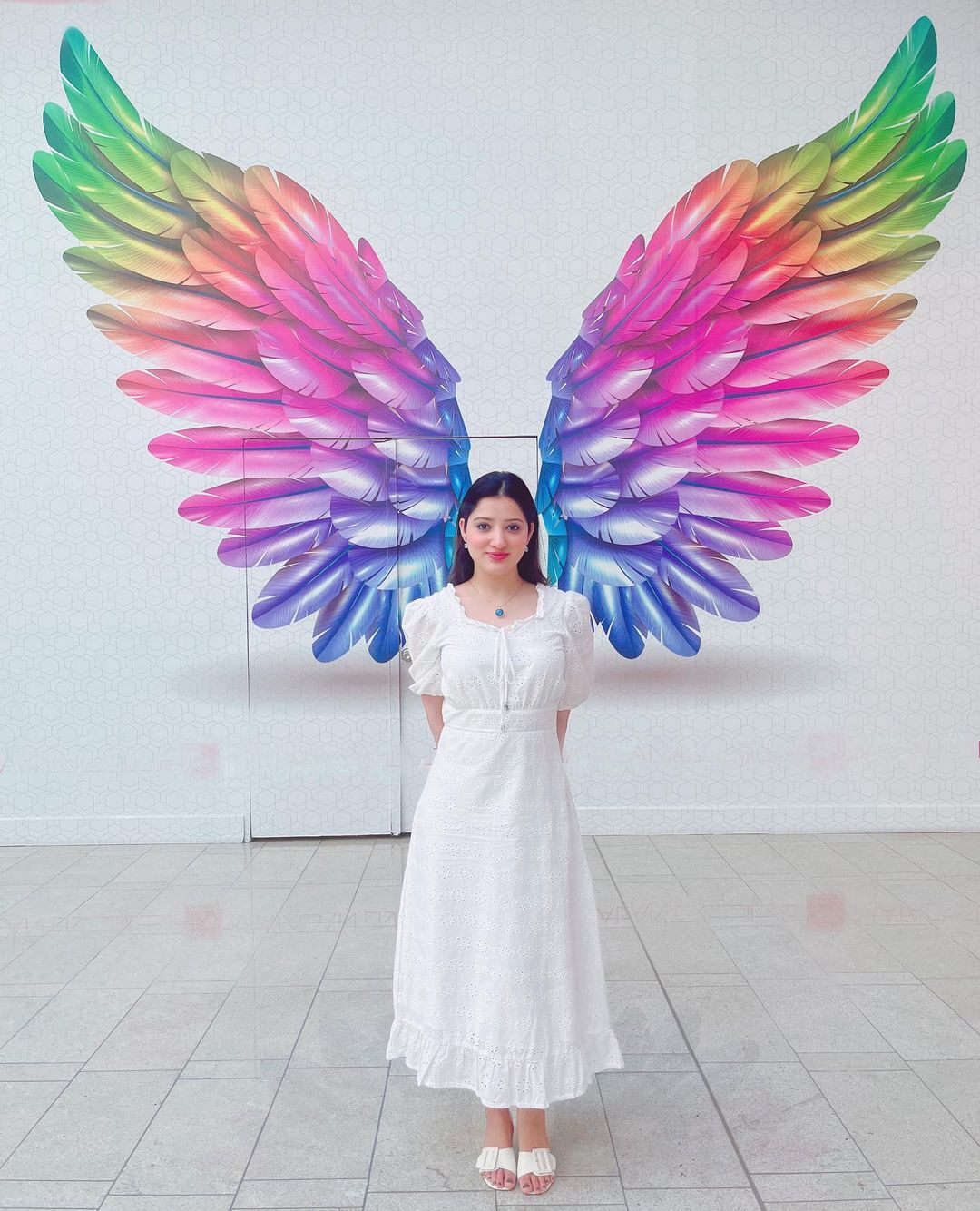 ( Photos : Instagram )