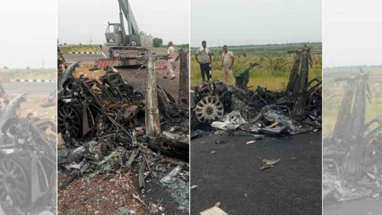 Tanker-Rolls Royce Collide | ఆయిల్‌ ట్యాంకర్‌, రోల్స్‌ రాయిస్‌ ఢీ.. ట్యాంకర్‌లోని ఇద్దరు  మృతి, కారులో ఉన్నవారంతా సేఫ్‌