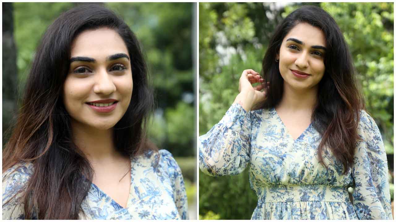 Ruchitha Sadineni | ప్రేమ్ కుమార్ మూవీ ప్రమోషనల్ సాంగ్ లాంచ్‌ ఈవెంట్‌లో రుచిత సాదినేని..