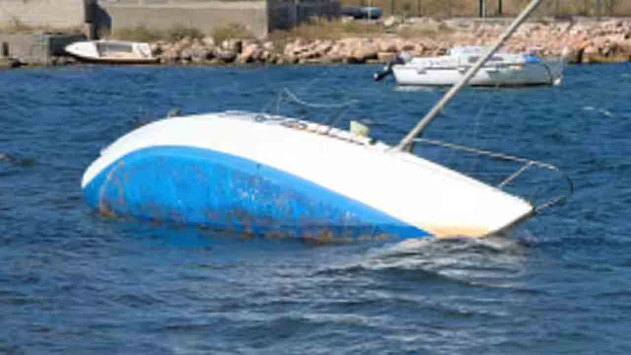Boat Capsize | ఘోర ప్రమాదం.. వలసదారులతో వెళ్తున్న పడవ మునిగి 63 మంది మృతి
