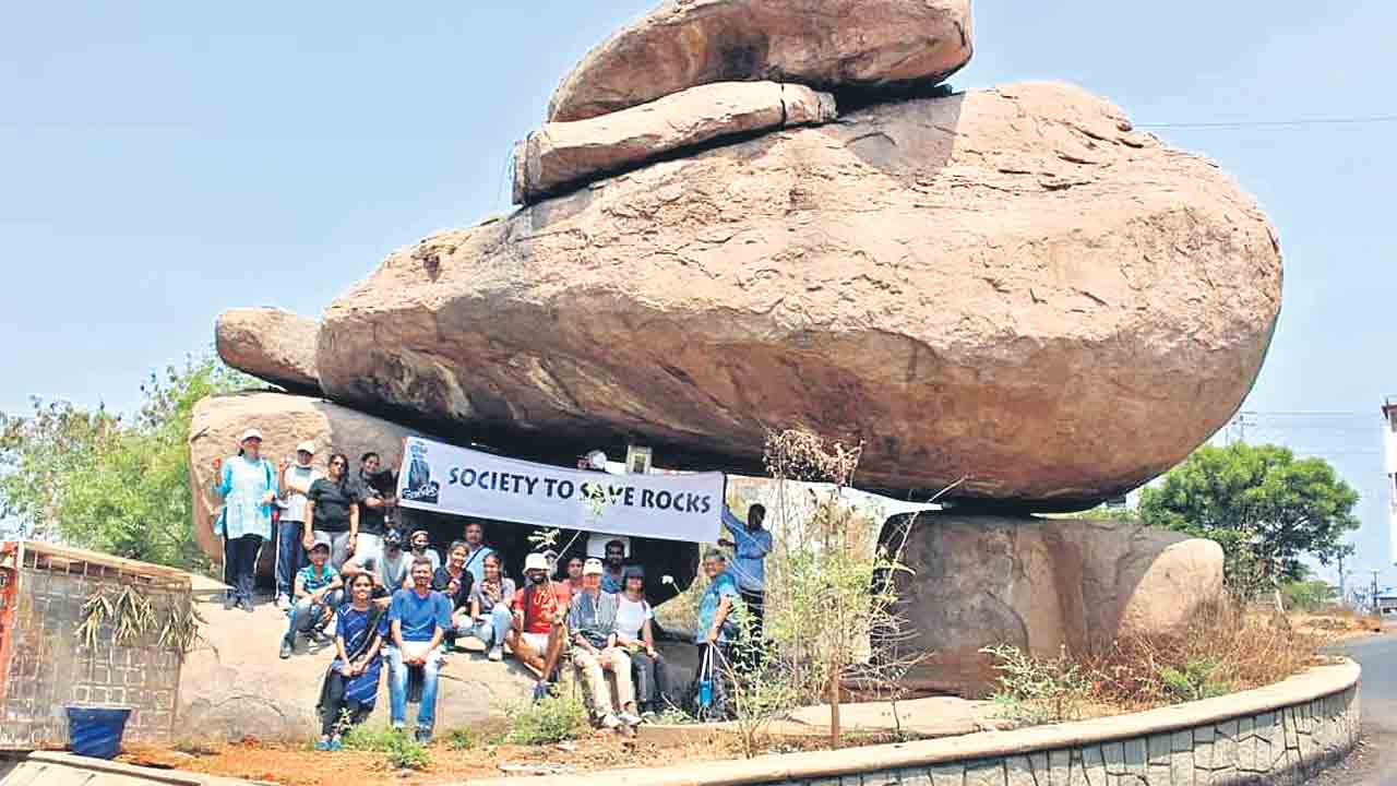 రాతి శిలలను రక్షించుకుందాం