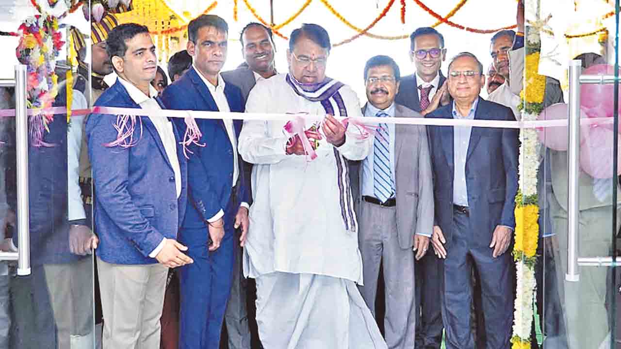 హైటెక్‌సిటీలో మెడికవర్‌ దవాఖాన ప్రారంభం