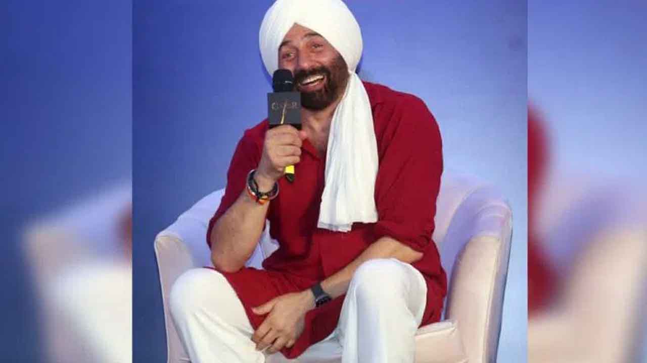 పార్లమెంట్‌ భవనంలో గదర్‌-2 ప్రదర్శన