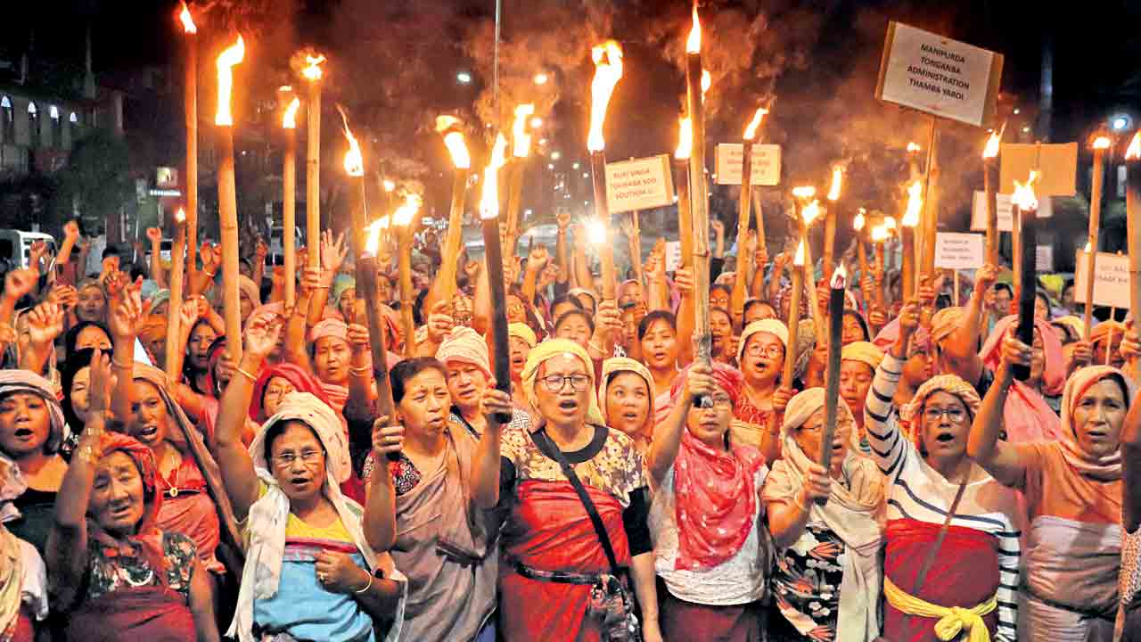 Manipur Violence | మణిపూర్‌లో మహిళపై సామూహిక లైంగికదాడి..  అవమానంతో ఆత్మహత్య చేసుకోవాలనుకున్నానంటూ బాధితురాలి ఆవేదన