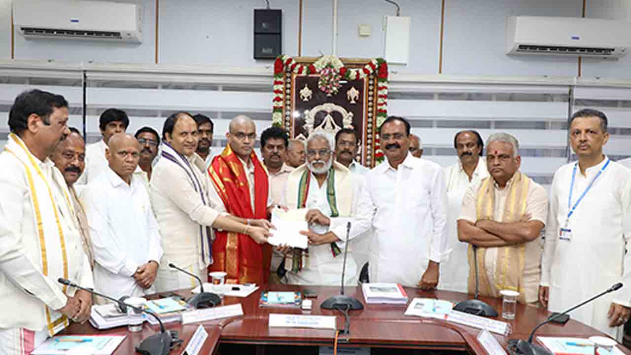 TTD | టీటీడీకి భారీ విరాళం అందజేత