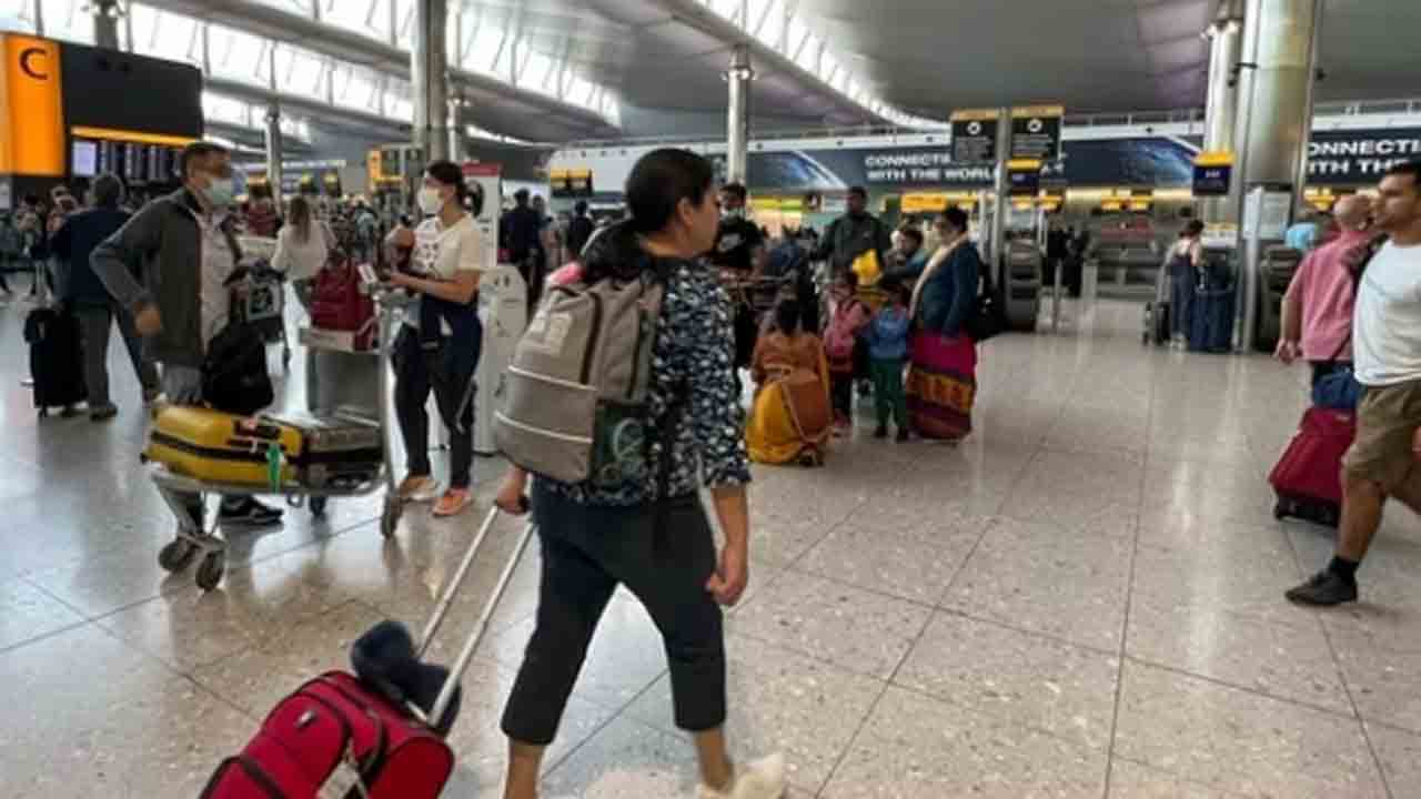 UK air traffic network failure | బ్రిటన్‌ ఎయిర్‌ ట్రాఫిక్‌ నెట్‌వర్క్‌ వ్యవస్థలో లోపం..   గగనతలం మూసివేత