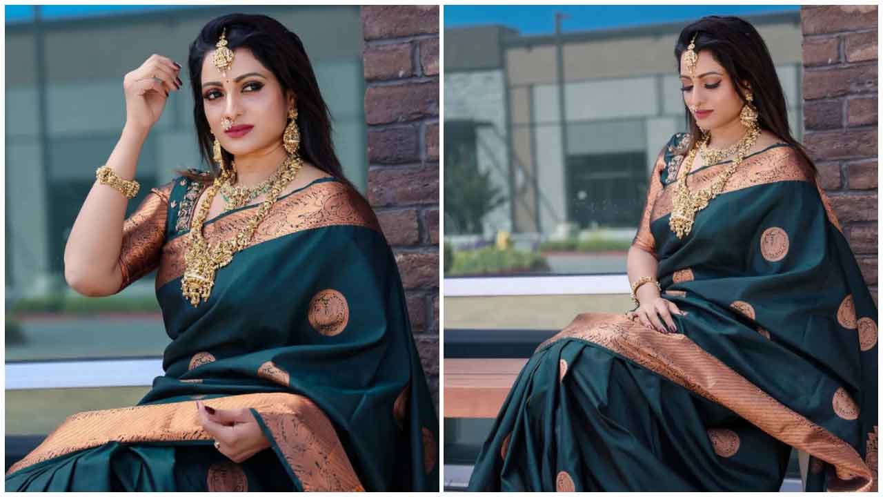 Udaya Bhanu | పెళ్లి కూతురిలా పట్టుచీరలో కళకళలాడుతున్న ఉదయ భాను..