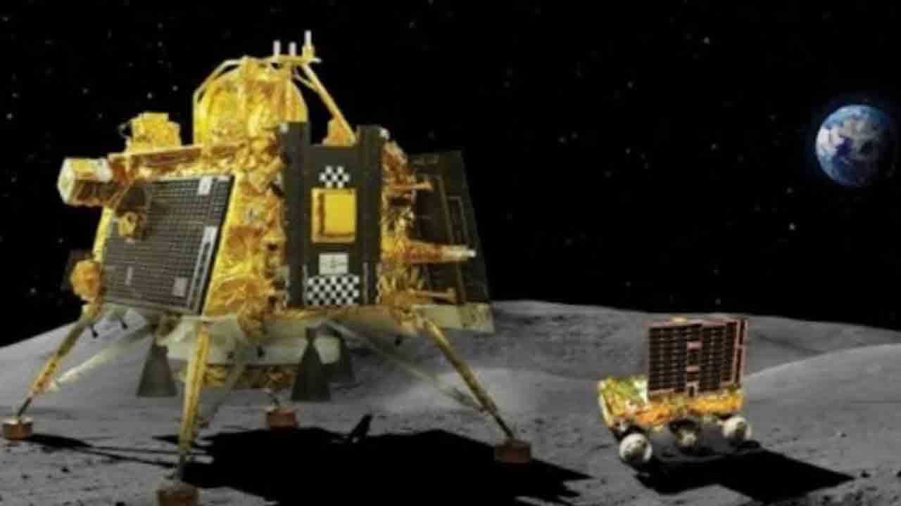 Chandran-3 Landing | చంద్రయాన్-3 ల్యాండింగ్.. స్కూళ్ల టైమింగ్స్ యథాతథం.. తెలంగాణ సర్కార్ నిర్ణయం!