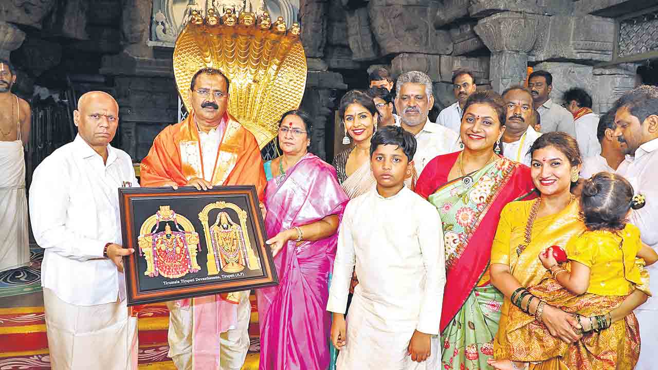 టీటీడీ చైర్మన్‌గా భూమన ప్రమాణం