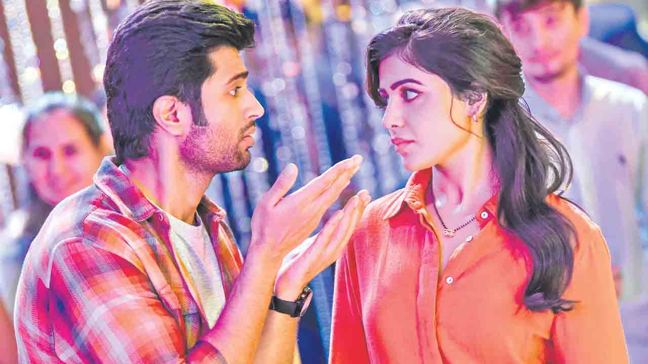 మదిని దోచే ప్రణయగాథ