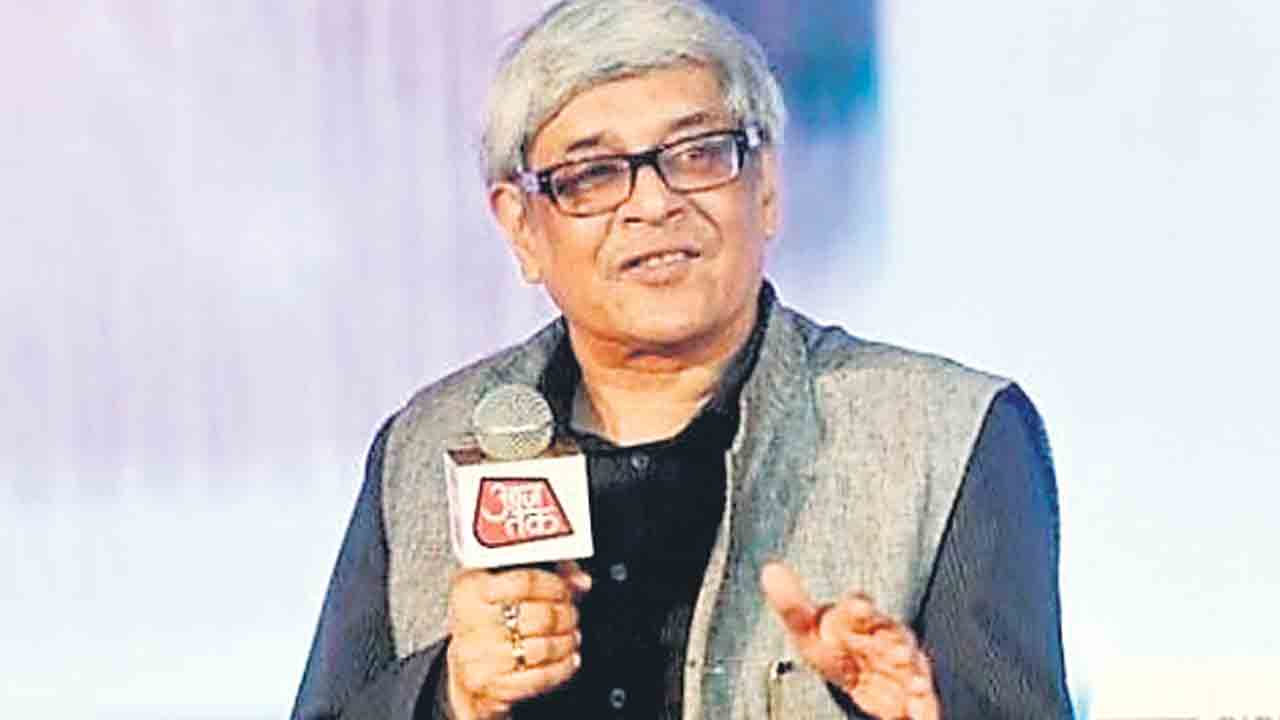 జీఎస్టీతో నష్టమే ప్రధాని సలహాదారు వివేక్‌ దెబ్రాయ్‌