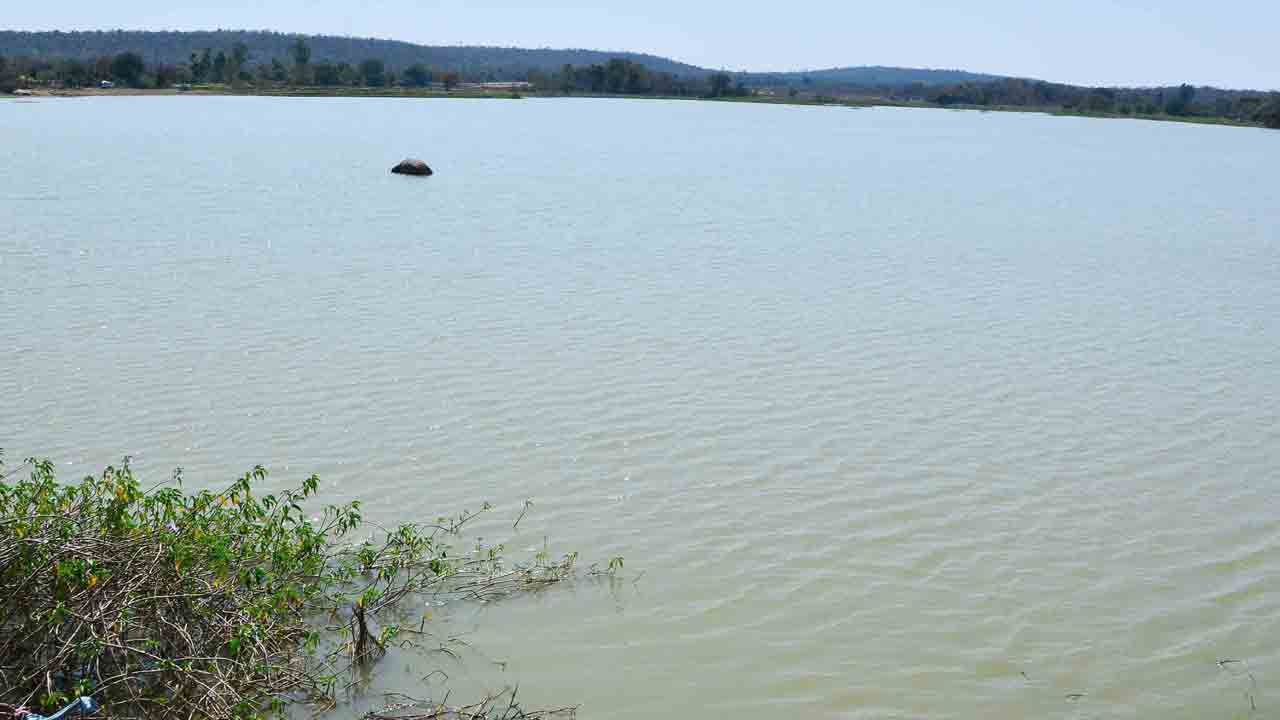 Telangana |  నిండుకుండల్లా చెరువులు.. పుట్లకొద్ది ధాన్యపు రాసులతో సరికొత్త రికార్డులు సృష్టించనున్న తెలంగాణ