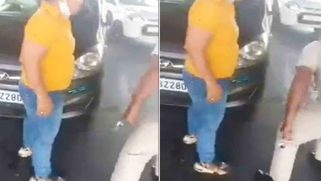 Watch: పోలీస్‌ చెంపపై కొట్టిన మహిళ.. తర్వాత ఏం జరిగిదంటే?