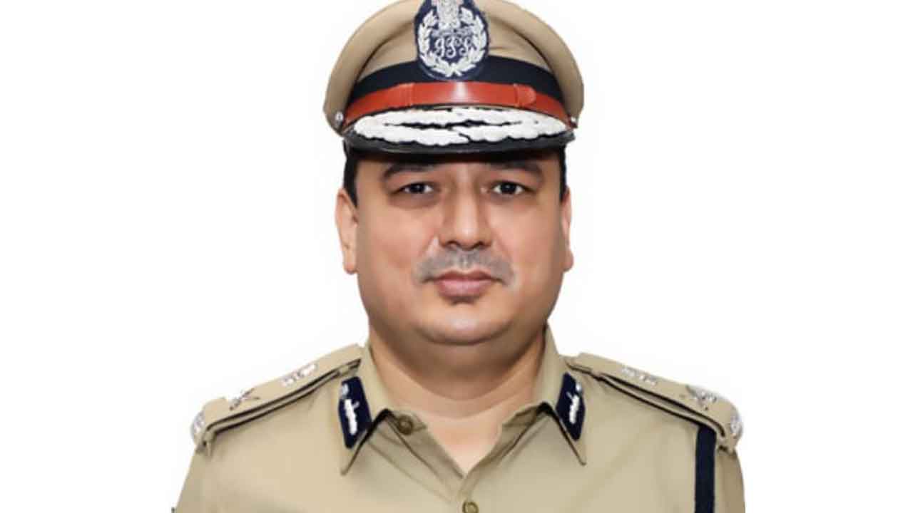 నేడు ఢిల్లీకి తెలంగాణ ఏడీజీలు