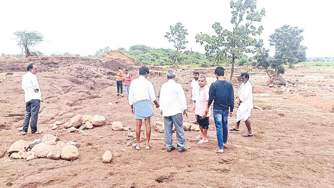 పంట నష్టం.. అన్నదాతకు కష్టం
