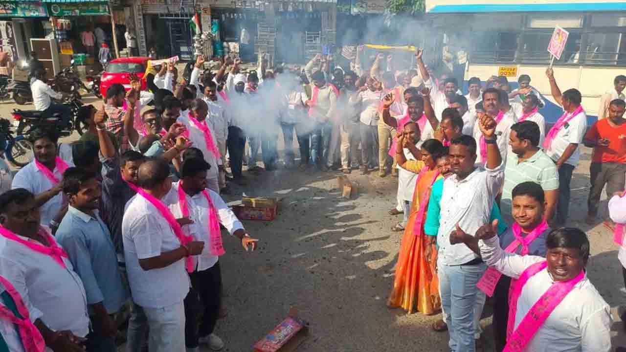 BRS | బాన్సువాడ‌లో అంబ‌రాన్నంటిని సంబురాలు