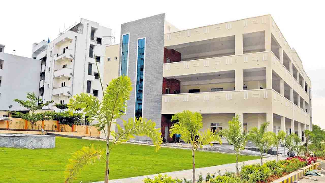 Brahmana Sadanam | బ్రహ్మణ సదనంలో అద్దెకు కళ్యాణ మండపం.. వాళ్లకు అయితే ఫ్రీ!