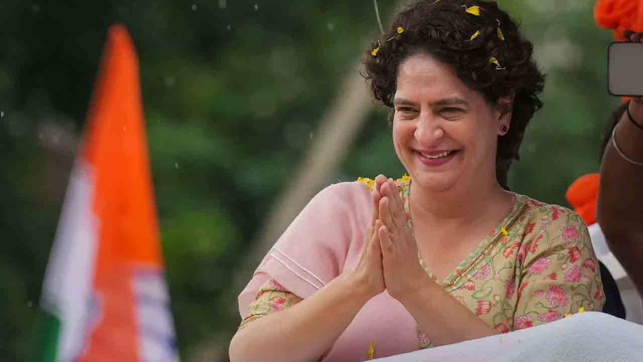 వారణాసి నుంచి ప్రియాంక పోటీ!