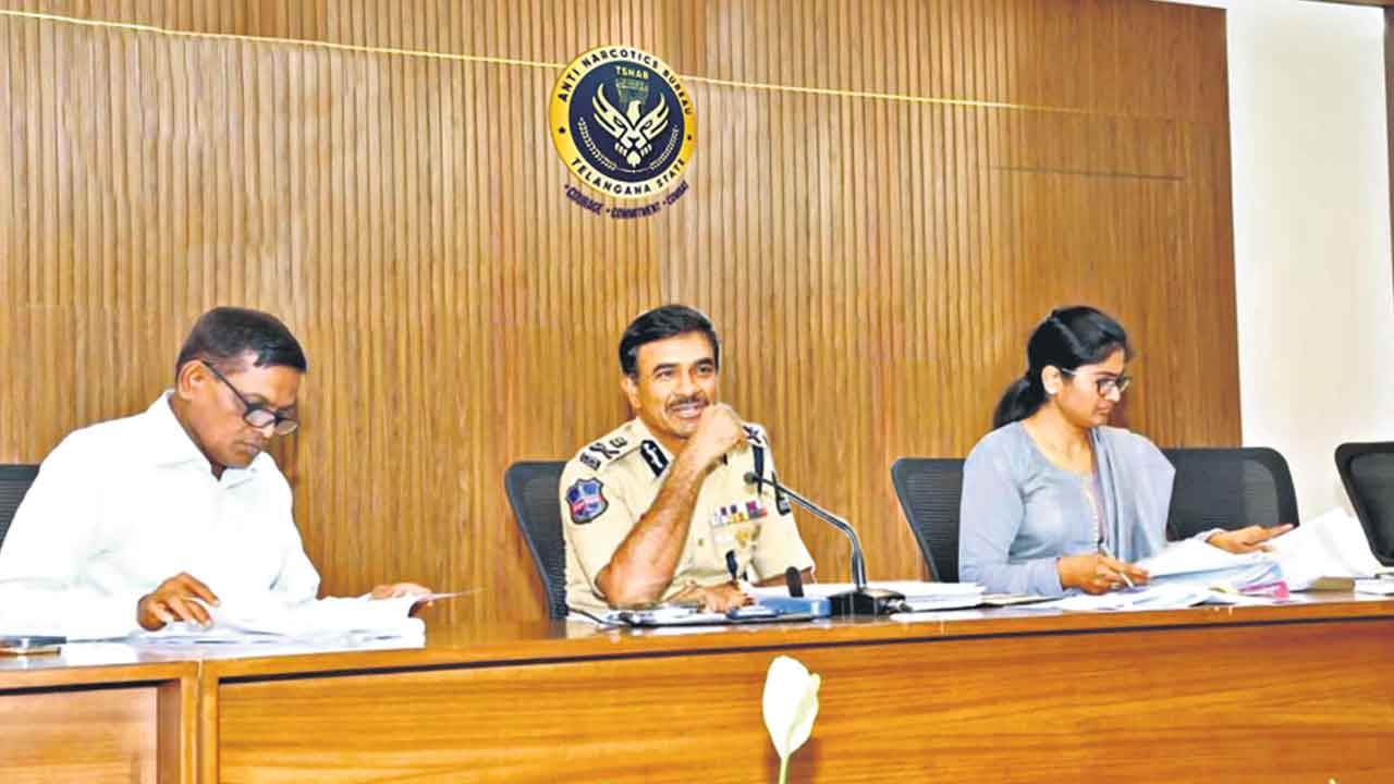 మాదకద్రవ్యాలపై ఉక్కుపాదం