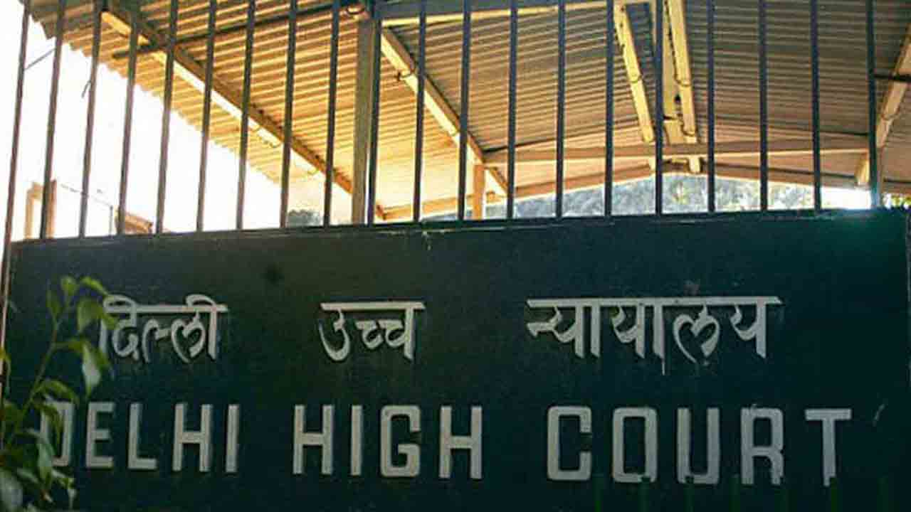 అత్తమామల నుంచి విడిపోదామని భర్తపై ఒత్తిడి.. భార్యకు షాకిచ్చిన ఢిల్లీ హైకోర్టు