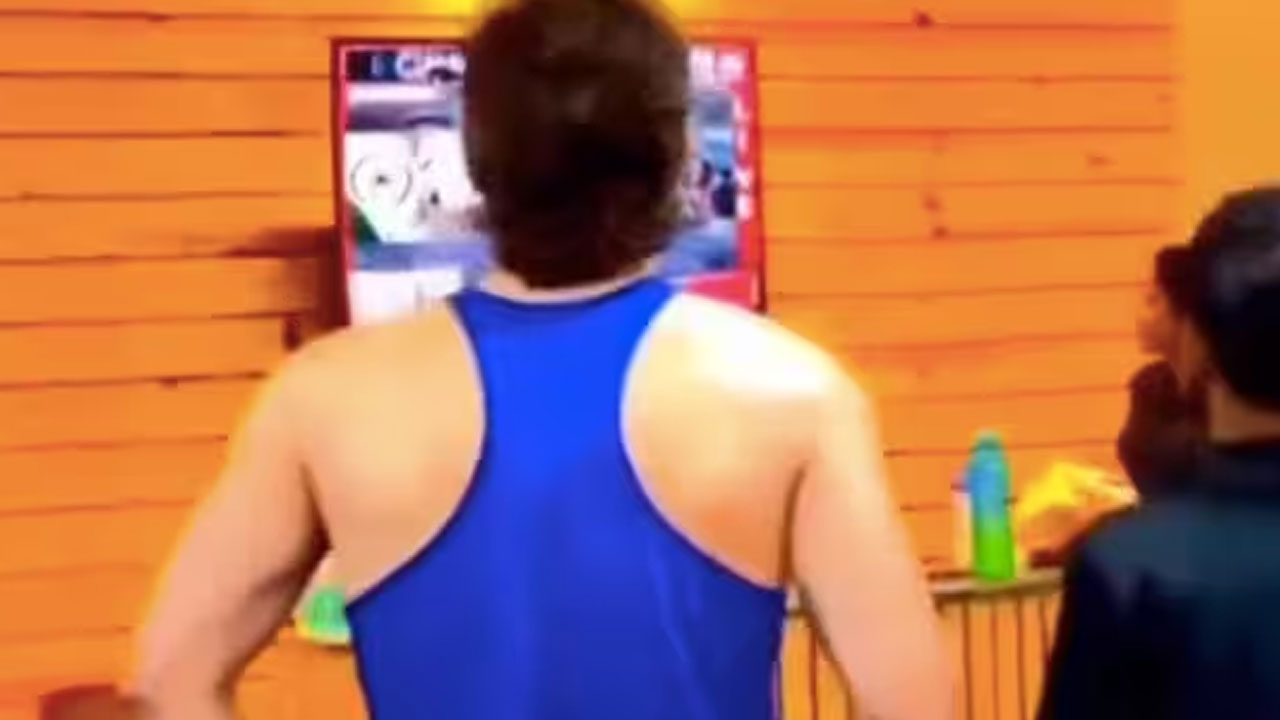 MS Dhoni: విక్ర‌మ్ ల్యాండింగ్‌ను వీక్షించిన ధోనీ.. వీడియో