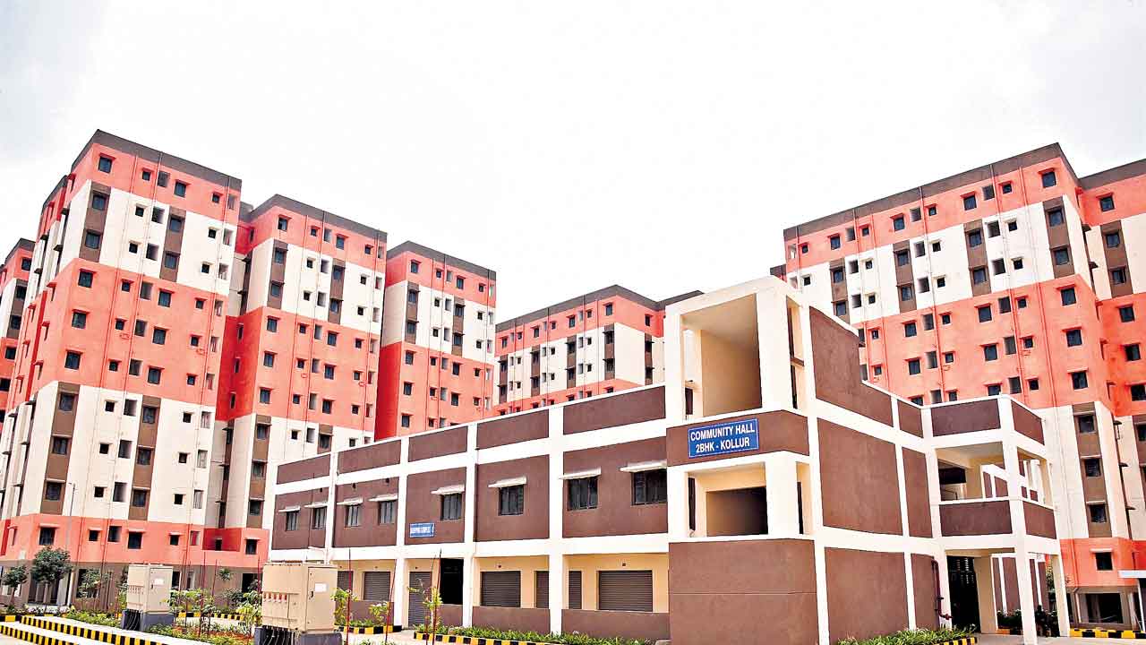 మూడు రోజుల్లో గృహ ప్రవేశం