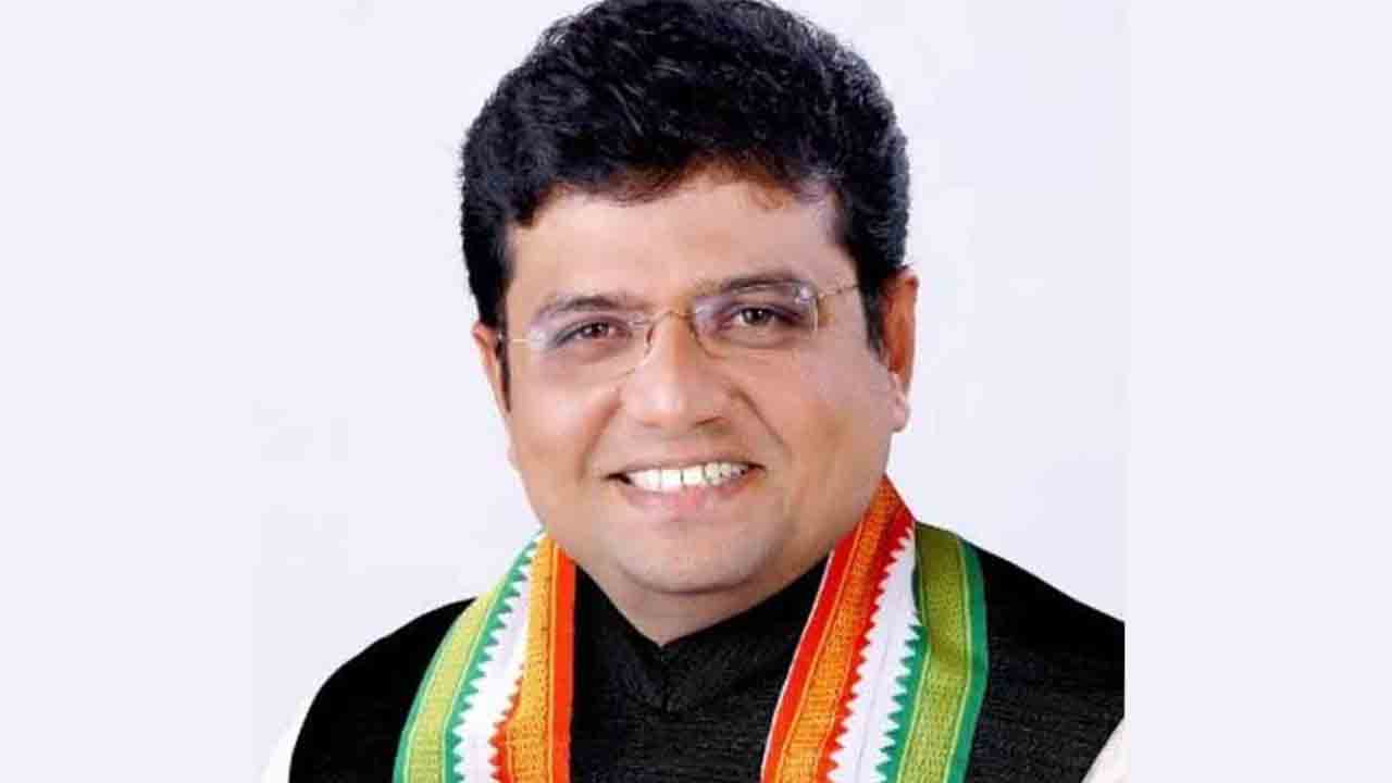 మంథని ఎమ్మెల్యే శ్రీధర్‌బాబు గన్‌మ్యాన్‌ అదృశ్యం